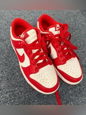 Nike Women’s Dunk Low Sneakers University Red Size 6